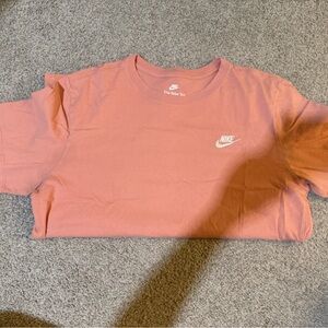 Nike men's sportswear club T-shirt